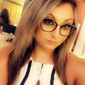 Meet your Posher, Audrey-anne